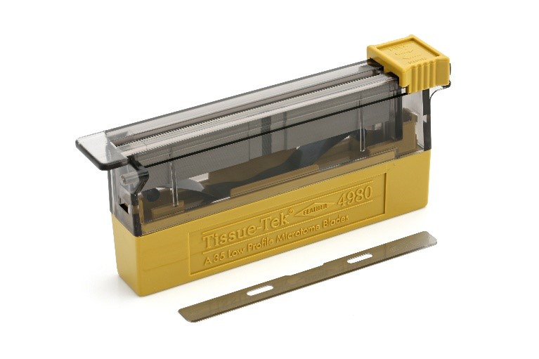 Tissue-Tek<sup>&reg;</sup> Feather<sup>&reg;</sup> A35 Durable Low Profile Blades